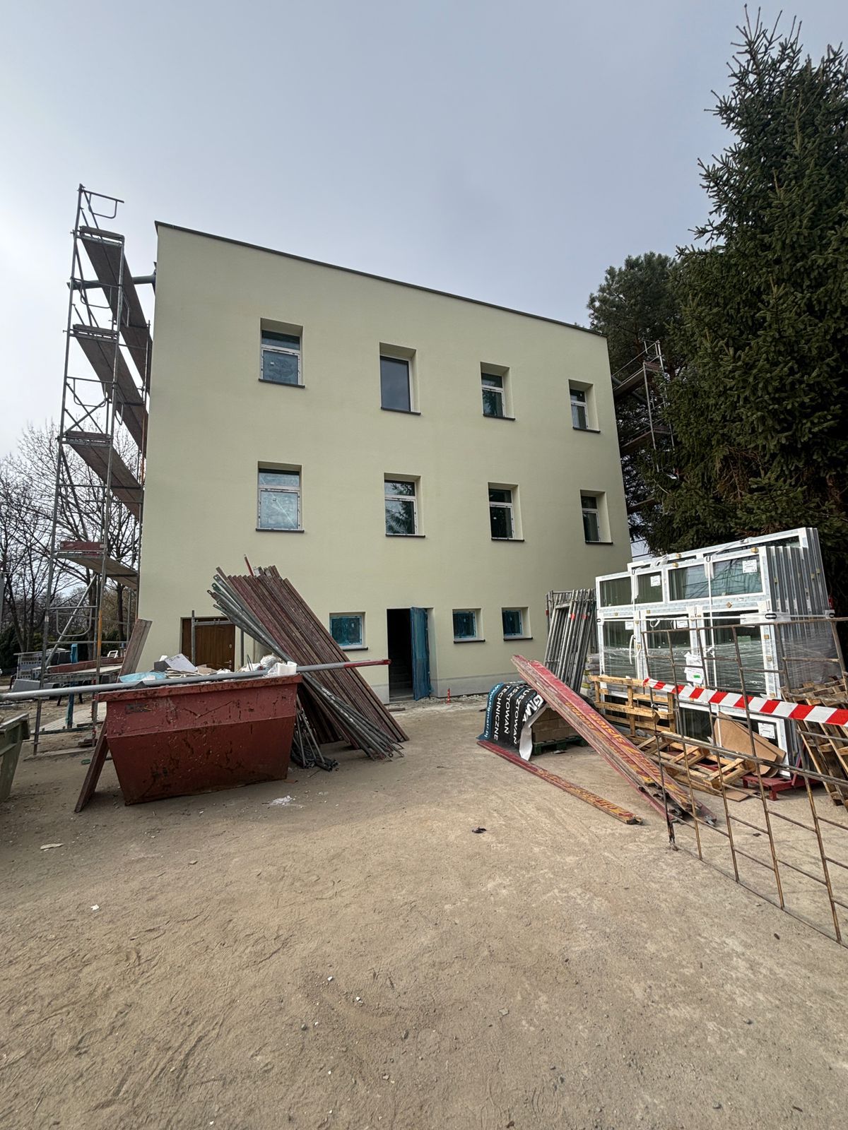 Kompleksowa modernizacja i rozbudowa obiektu użyteczności publicznej - w toku - Image 2